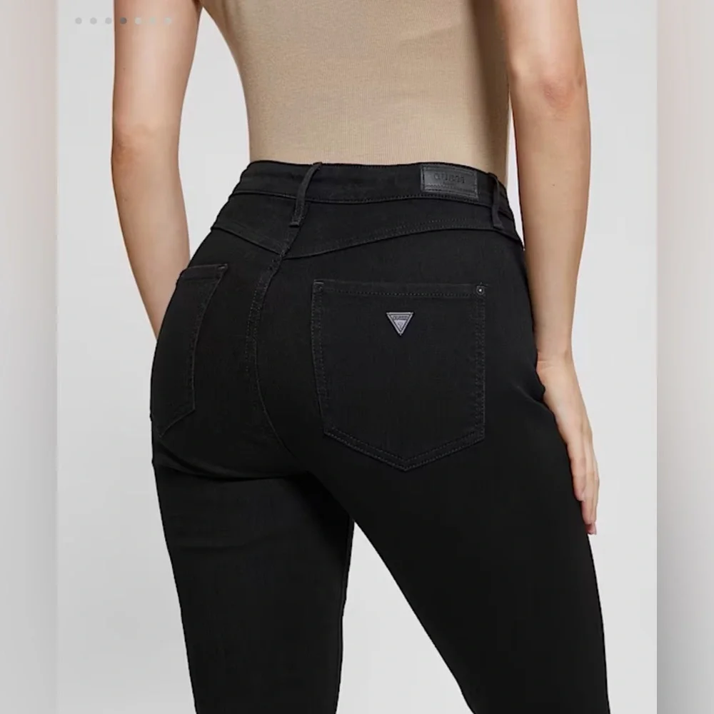 New Guess Y2K Classic Black Skinny Jeans size 24